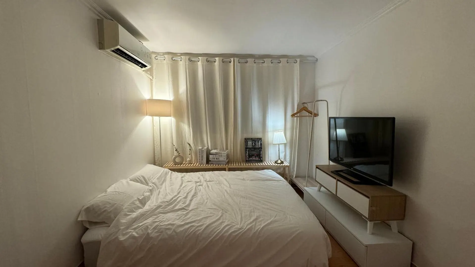 Seoul House, Seongsu Apartment 0*,